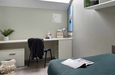 Ensuite Penthouse, Gosford Gate, 1 Far Gosford Street, Far Gosford, Coventry - Image 2