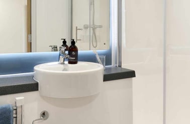 Gold Ensuite, 17a Christchurch Road, City Centre, Bournemouth - Image 3
