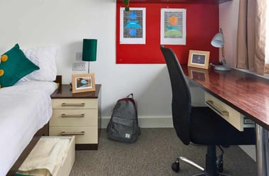 Ensuite Premium, Heantun Point, 1 Culwell Street, City Centre, Wolverhampton - Image 2