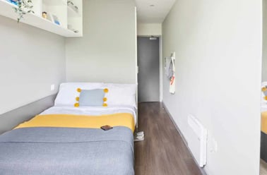Classic Ensuite, Gosford Gate, 1 Far Gosford Street, Far Gosford, Coventry - Image 2