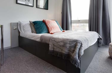 Studio Premium Plus, Queen Street Studios, Queen Street, City Centre, Exeter - Image 3