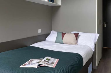 Penthouse Ensuite, Gosford Gate, 1 Far Gosford Street, Far Gosford, Coventry - Image 2