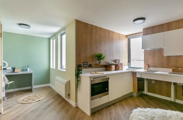 Extra Large Double Studio, The Curve, 14 Fieldgate Street, Shoreditch, London - Image 3