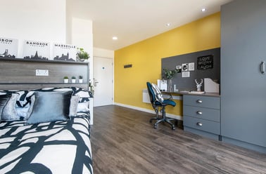 Deluxe En Suite, Bentley House, 10 Moland Street, City Centre, Birmingham - Image 2