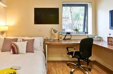 Studio Deluxe, The Hub, 21-25 South Lambeth Road, Vauxhall, London - Image 3