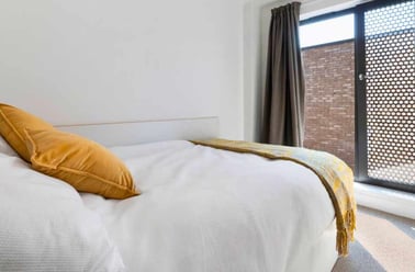 Ensuite Silver, 27 Magdalen Street, New Town, Colchester - Image 2