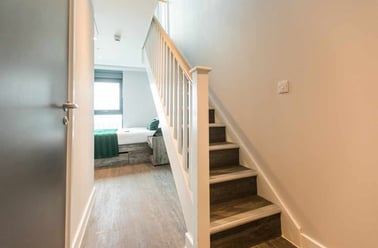 1 bed Penthouse, Queens Court, 15 Queens Walk, City Centre, Reading - Image 3