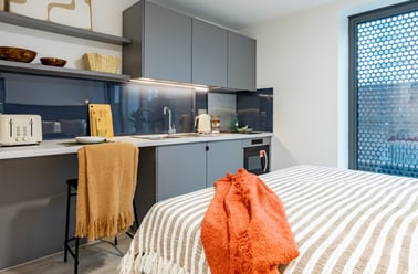 Standard Studio (floor 11), Waterside, 58-62 Avon Street, City Centre, Bristol - Image 2