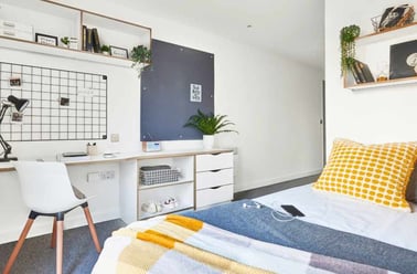 Ensuite Platinum, 41 Castle Street, De Montfort University, Leicester - Image 2