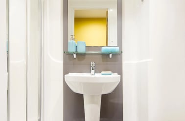 Deluxe Studio, Bentley House, 10 Moland Street, City Centre, Birmingham - Image 3