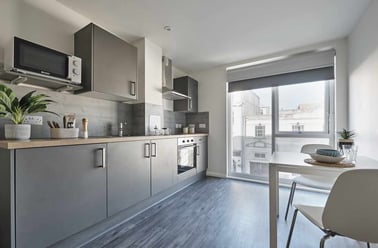 Studio Superior (floor 4), The Bank, West Street, City Centre, Southampton - Image 2