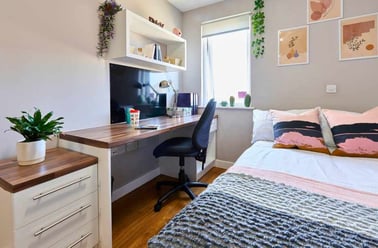 Four Bedroom Flat, The Mews, Glanville Road, Iffley, Oxford - Image 2
