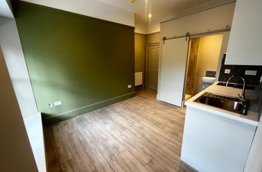 Walter Road, City Centre, Swansea - Image 2