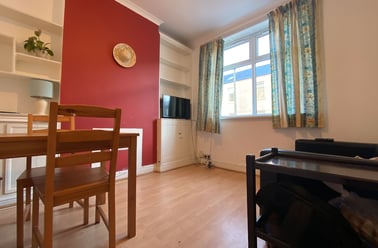 Cathays, Cardiff - Image 2
