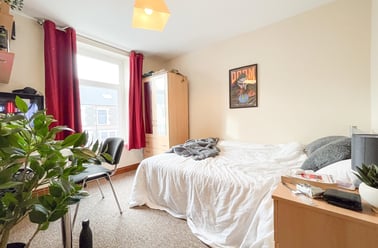 Cathays, Cardiff - Image 3