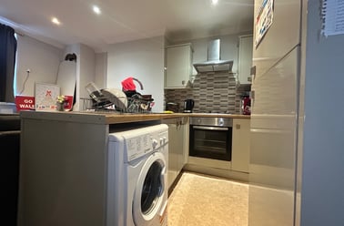 Cathays, Plasnewydd, Cardiff - Image 2