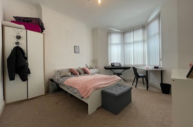 Cathays, Plasnewydd, Cardiff - Image 3
