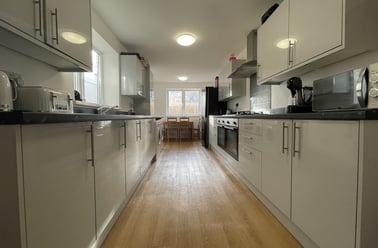 Cathays, Plasnewydd, Cardiff - Image 2
