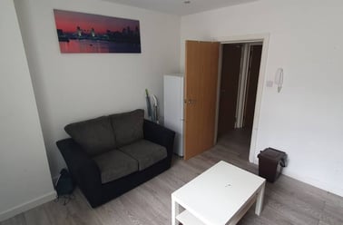  1, 95, Cathays, Cardiff - Image 3