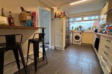 Roath, Plasnewydd, Cardiff - Image 3