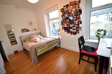 Cathays, Cardiff - Image 3