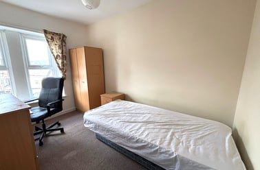 Treforest, Pontypridd - Image 2