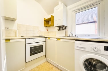 Cathays, Cardiff - Image 3