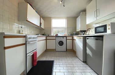 Cathays, Cardiff - Image 2