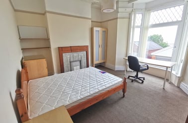 Malvern Terrace, Brynmill, Swansea - Image 3