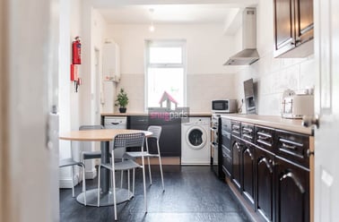 Salford, Seedley - Image 3