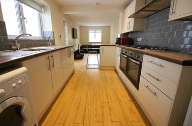 Cathays, Plasnewydd, Cardiff - Image 2
