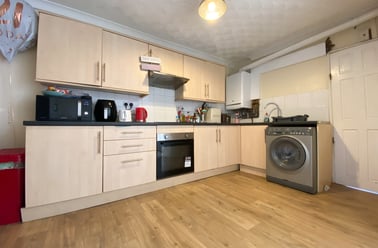 Cathays, Cardiff - Image 3