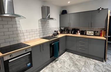 St Albans Road, Brynmill, Swansea - Image 2