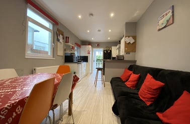 Cathays, Cardiff - Image 2