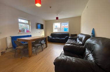 Cathays, Cardiff - Image 2
