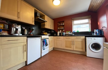 Cathays, Cardiff - Image 2