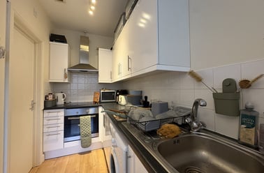 Roath, Plasnewydd, Cardiff - Image 3