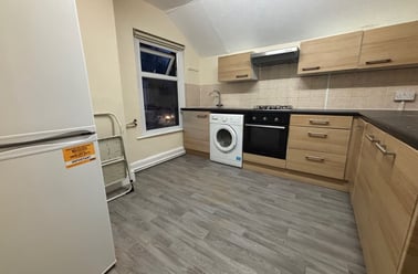 Grangetown, Cardiff - Image 2