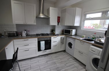 Cathays, Cardiff - Image 3