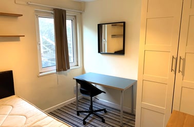 Brynmill, Swansea - Image 3