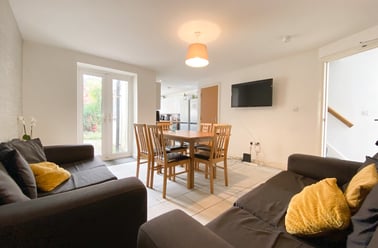 Cathays, Plasnewydd, Cardiff - Image 2