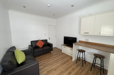 Cathays, Cardiff - Image 2