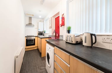 Salford, City Centre - Image 3