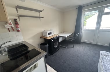 Treforest, Pontypridd - Image 2