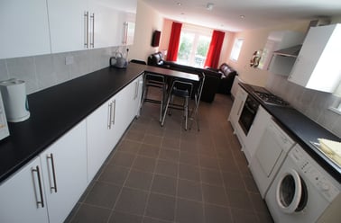 Cathays, Plasnewydd, Cardiff - Image 2