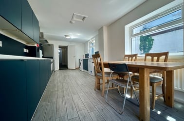 Cathays, Plasnewydd, Cardiff - Image 2