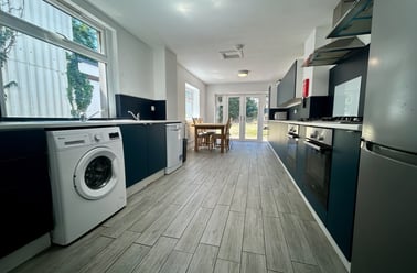 Cathays, Plasnewydd, Cardiff - Image 3
