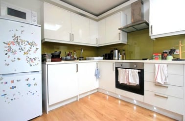 Roath, Plasnewydd, Cardiff - Image 2