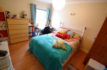 Cathays, Cardiff - Image 3