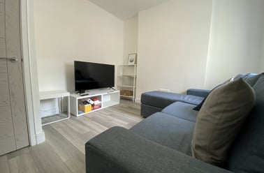 Cathays, Plasnewydd, Cardiff - Image 2